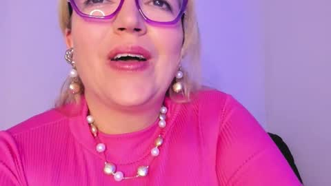 Nataly online show from 10/21/25, 09:59