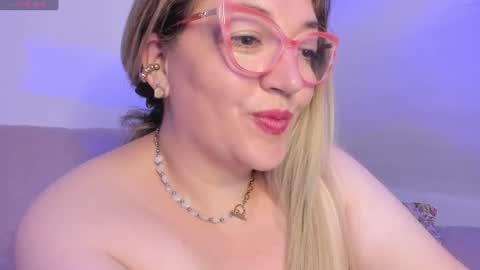 Snapshot of naty__mature_ chatting on 07/03/26, 01:23 Nataly online show from 07/03/26, 01:23