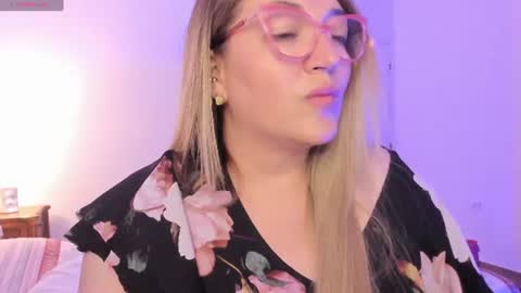Snapshot of naty__mature_ chatting on 07/08/26, 06:34 Nataly online show from 07/08/26, 06:34