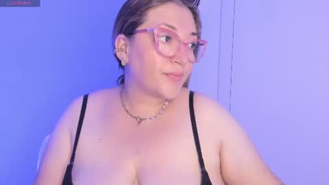 Snapshot of naty__mature_ chatting on 07/20/26, 08:11 Nataly online show from 07/20/26, 08:11