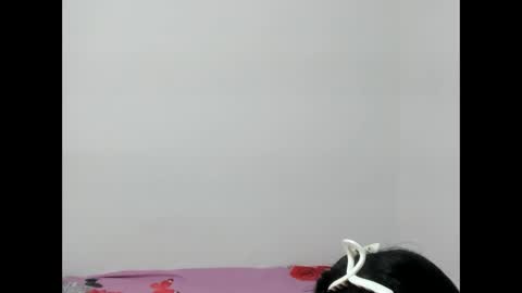 naty_lan online show from 10/18/25, 02:07