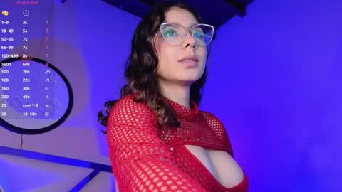 Naty Saenz online show from 09/11/25, 09:42