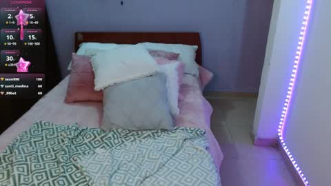 Natalia online show from 01/06/25, 01:42