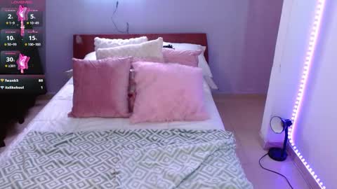 Natalia online show from 02/15/25, 04:03