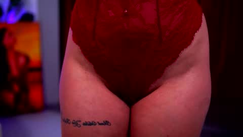 Naty online show from 11/25/25, 10:37