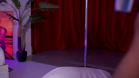 Naty online show from 02/09/26, 08:24