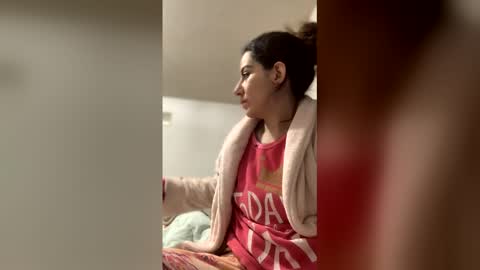 Snapshot of natymia chatting on 03/08/26, 09:24 Natymia online show from 03/08/26, 09:24