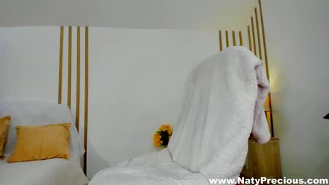 NatyPrecious online show from 01/08/25, 03:17