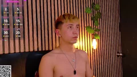 Christopher  Chris online show from 02/18/25, 03:54