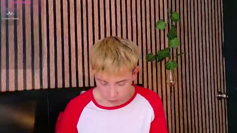 Christopher  Chris online show from 02/19/25, 03:49