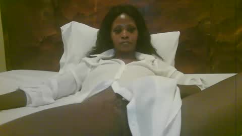 alisha online show from 04/25/26, 01:52