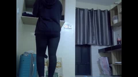 candy online show from 11/06/25, 09:48