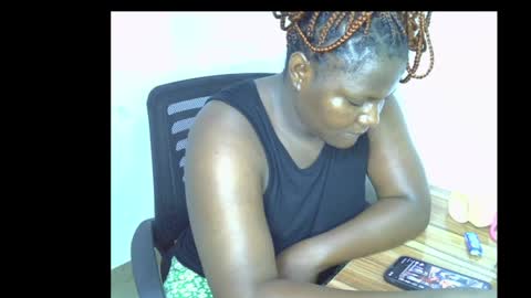 Snapshot of naughty_bitch0 chatting on 05/05/26, 06:32 Jasmin online show from 05/05/26, 06:32