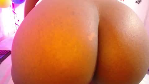  L I S S  online show from 02/19/26, 08:21