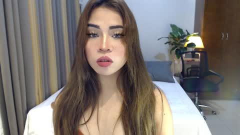 Queen Jess online show from 12/18/24, 12:51