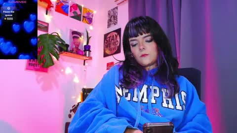 Em  please help me reach 100 thumbs up 3 online show from 01/17/25, 05:00