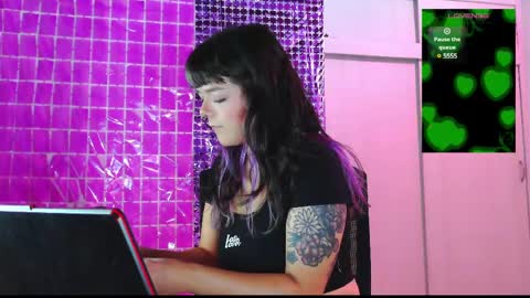 Em  please help me reach 100 thumbs up 3 online show from 03/06/25, 09:25