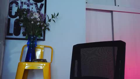 Em  please help me reach 100 thumbs up 3 online show from 01/10/26, 10:14