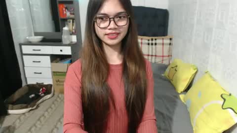 Snapshot of naughty_emmats chatting on 12/04/24, 11:13 emma online show from 12/04/24, 11:13