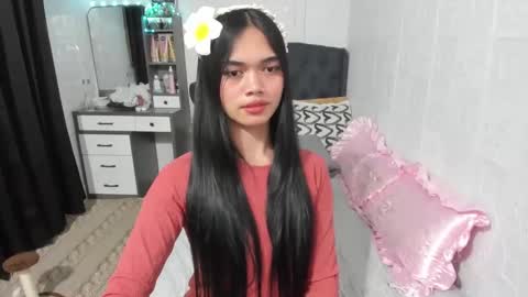 Snapshot of naughty_emmats chatting on 12/23/24, 07:41 emma online show from 12/23/24, 07:41