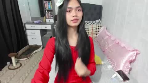 Snapshot of naughty_emmats chatting on 01/08/25, 12:26 emma online show from 01/08/25, 12:26