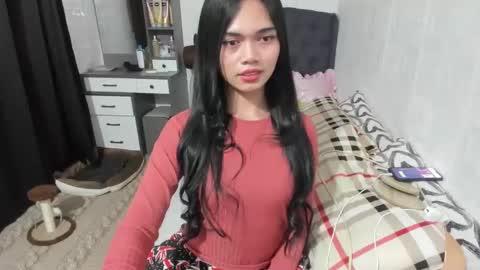 Snapshot of naughty_emmats chatting on 01/13/25, 06:59 emma online show from 01/13/25, 06:59