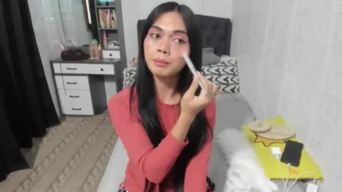 Snapshot of naughty_emmats chatting on 02/02/25, 02:59 emma online show from 02/02/25, 02:59