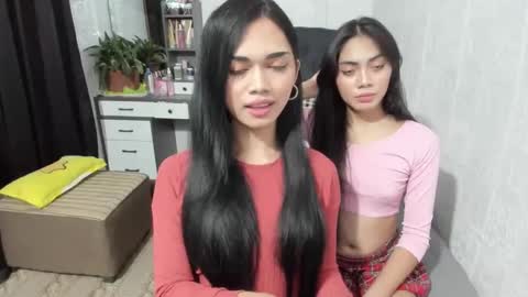 Snapshot of naughty_emmats chatting on 02/18/25, 02:27 emma online show from 02/18/25, 02:27