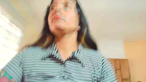 Kitten online show from 12/03/25, 03:54