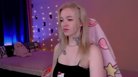 Snapshot of naughty_mablee chatting on 06/12/26, 11:46 Mable online show from 06/12/26, 11:46