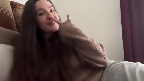 Elena online show from 12/03/25, 10:46