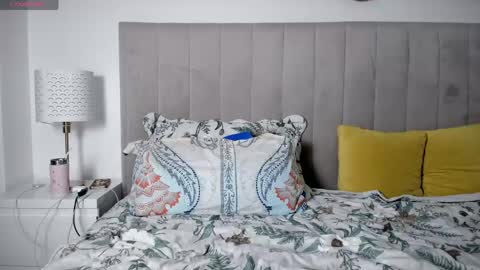 Elena online show from 03/17/26, 11:19