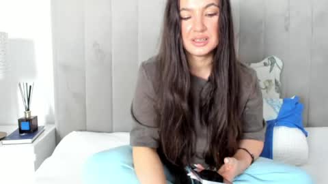 Elena online show from 05/21/26, 07:59