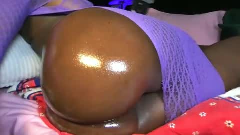 Snapshot of naughty_sandrah chatting on 07/09/26, 04:05 naughty_sandrah online show from 07/09/26, 04:05