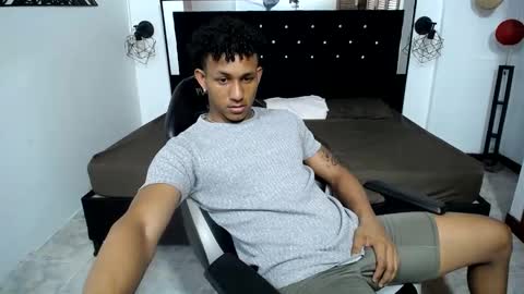 Snapshot of naughty_sebas_ chatting on 01/31/25, 07:08 SEBAS online show from 01/31/25, 07:08