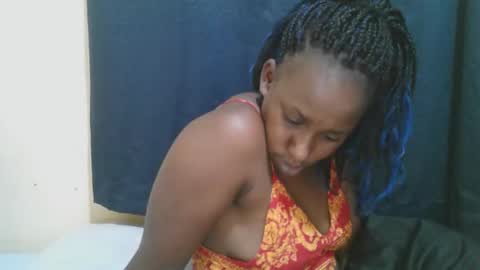 Snapshot of naughty_slender2 chatting on 10/10/25, 05:45 jn online show from 10/10/25, 05:45