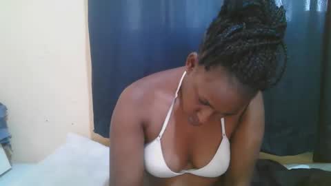 Snapshot of naughty_slender2 chatting on 10/15/25, 07:30 jn online show from 10/15/25, 07:30