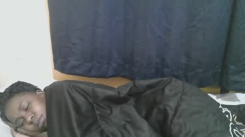 Snapshot of naughty_slender2 chatting on 10/17/25, 03:10 jn online show from 10/17/25, 03:10