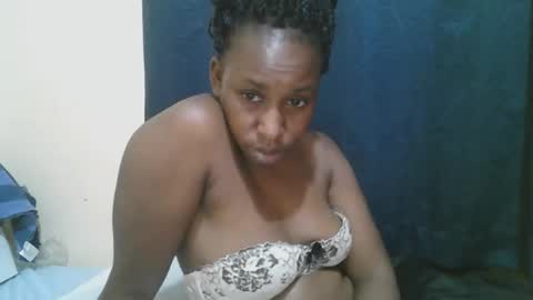 Snapshot of naughty_slender2 chatting on 10/20/25, 02:12 jn online show from 10/20/25, 02:12