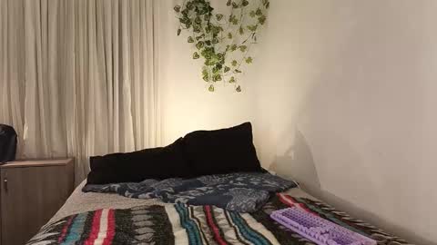 Snapshot of naughty_thompson1 chatting on 02/26/26, 05:06 naughty_thompson1 online show from 02/26/26, 05:06