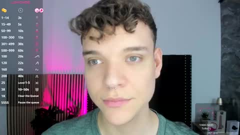 Noah online show from 10/22/25, 11:43