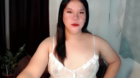 Snapshot of naughty_vies chatting on 06/14/26, 09:22 Davies online show from 06/14/26, 09:22