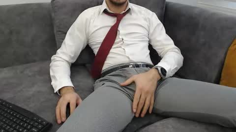 naughty pervert masterboy online show from 01/18/26, 12:20