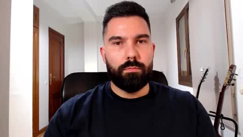 Tom online show from 10/15/25, 09:42