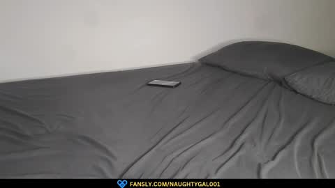 Snapshot of naughtyboo01 chatting on 02/05/25, 06:46 NaughtyBoo online show from 02/05/25, 06:46