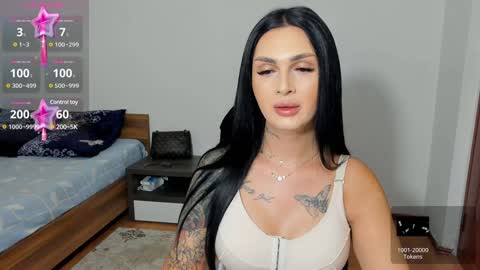 Snapshot of naughtycleo chatting on 12/02/24, 02:42 cleo online show from 12/02/24, 02:42