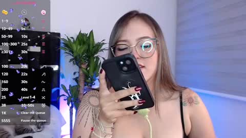 LANAindependent model online show from 12/23/24, 04:22