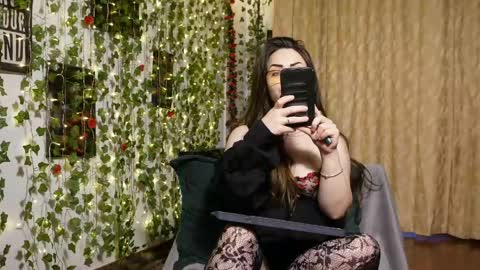 Snapshot of naughtyhomemade17 chatting on 05/21/26, 10:55 Mya Alexya online show from 05/21/26, 10:55