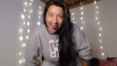 Kimberly online show from 11/14/25, 10:47