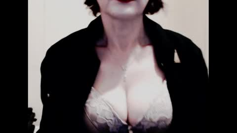 Jenny online show from 05/22/26, 01:57